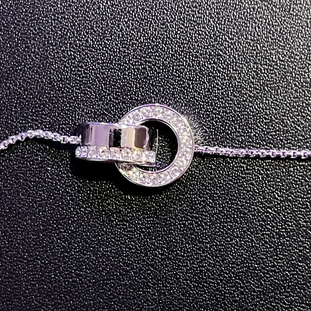 Elegant Swarowski Silver Interlocking Circle Brac… - image 1
